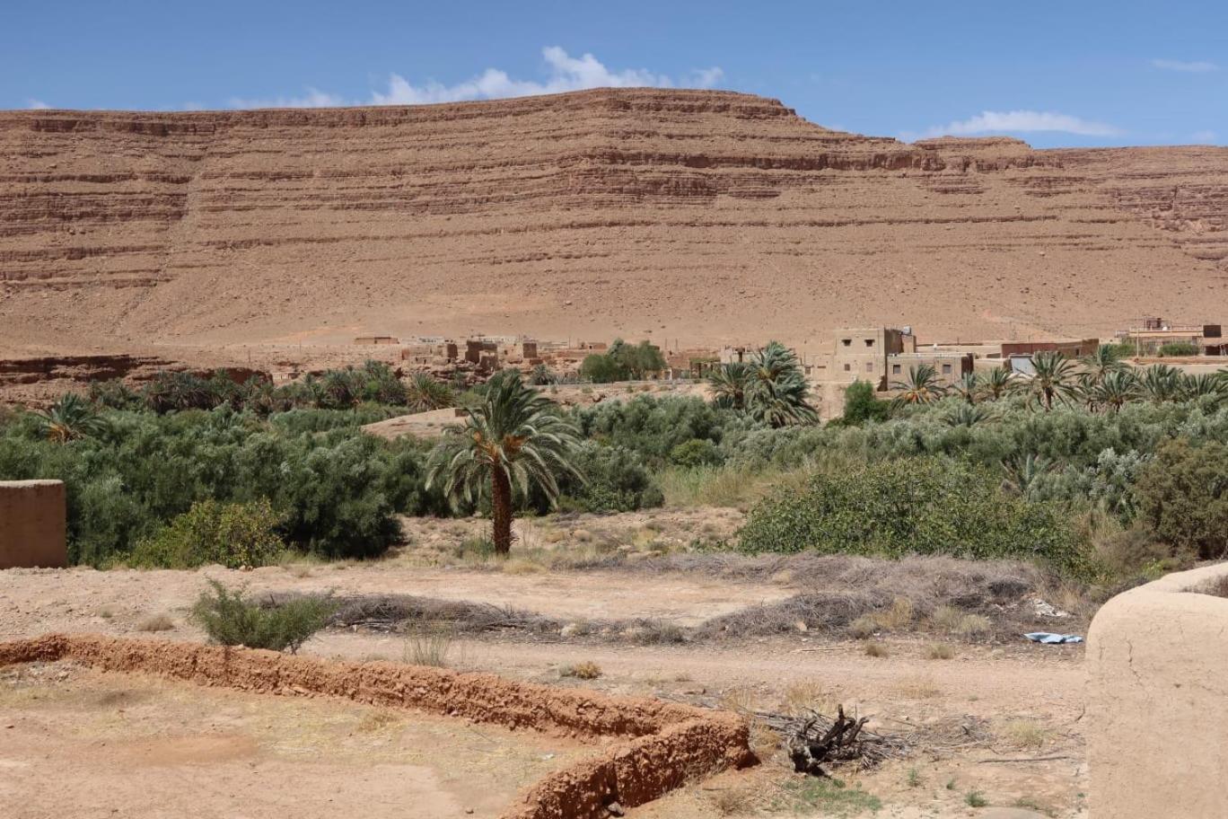 Achbarou Gite D'Etape Ziz Oasis מראה חיצוני תמונה